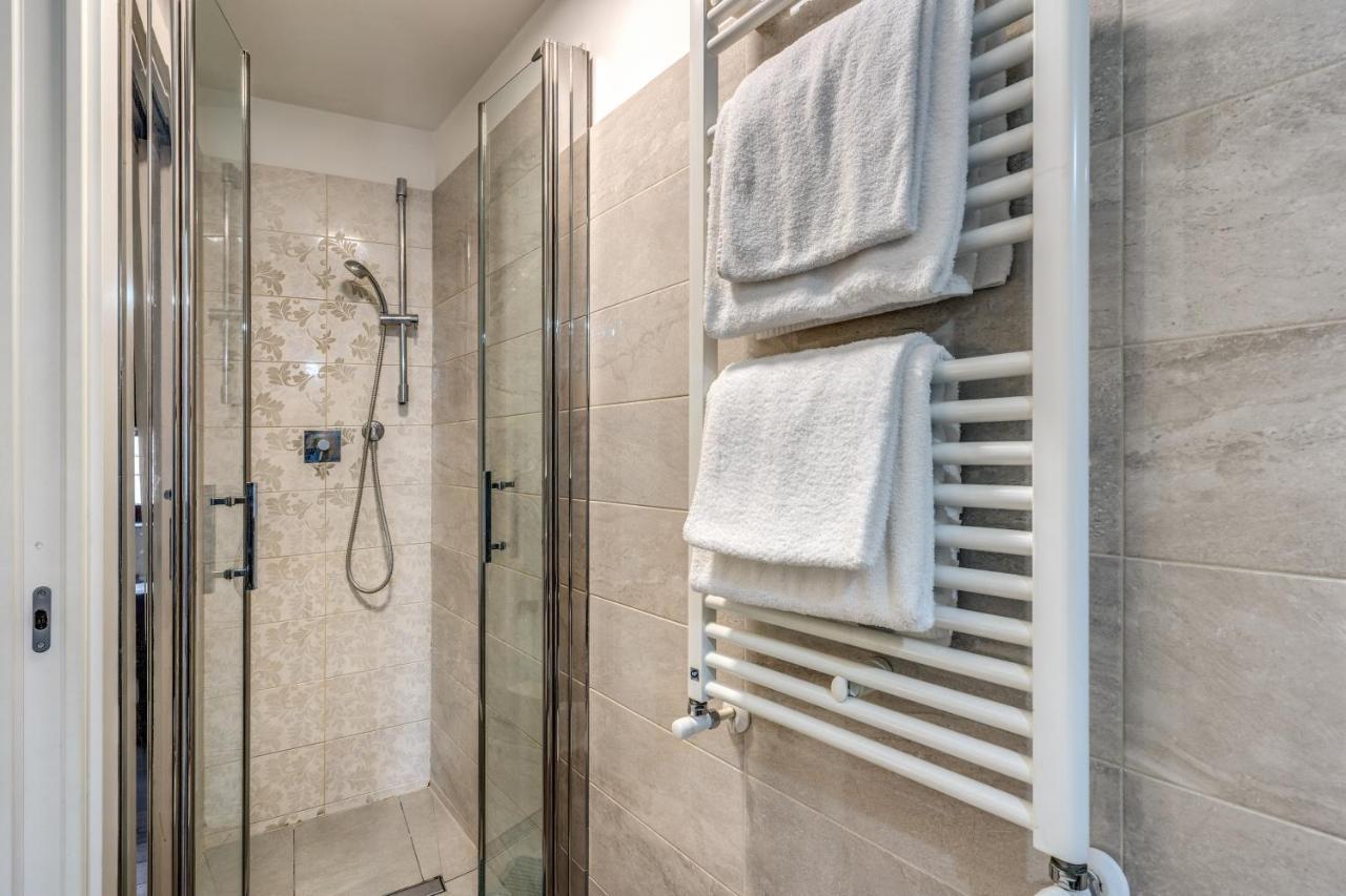 ローマ Approdo Ripetta Bed & Breakfast エクステリア 写真