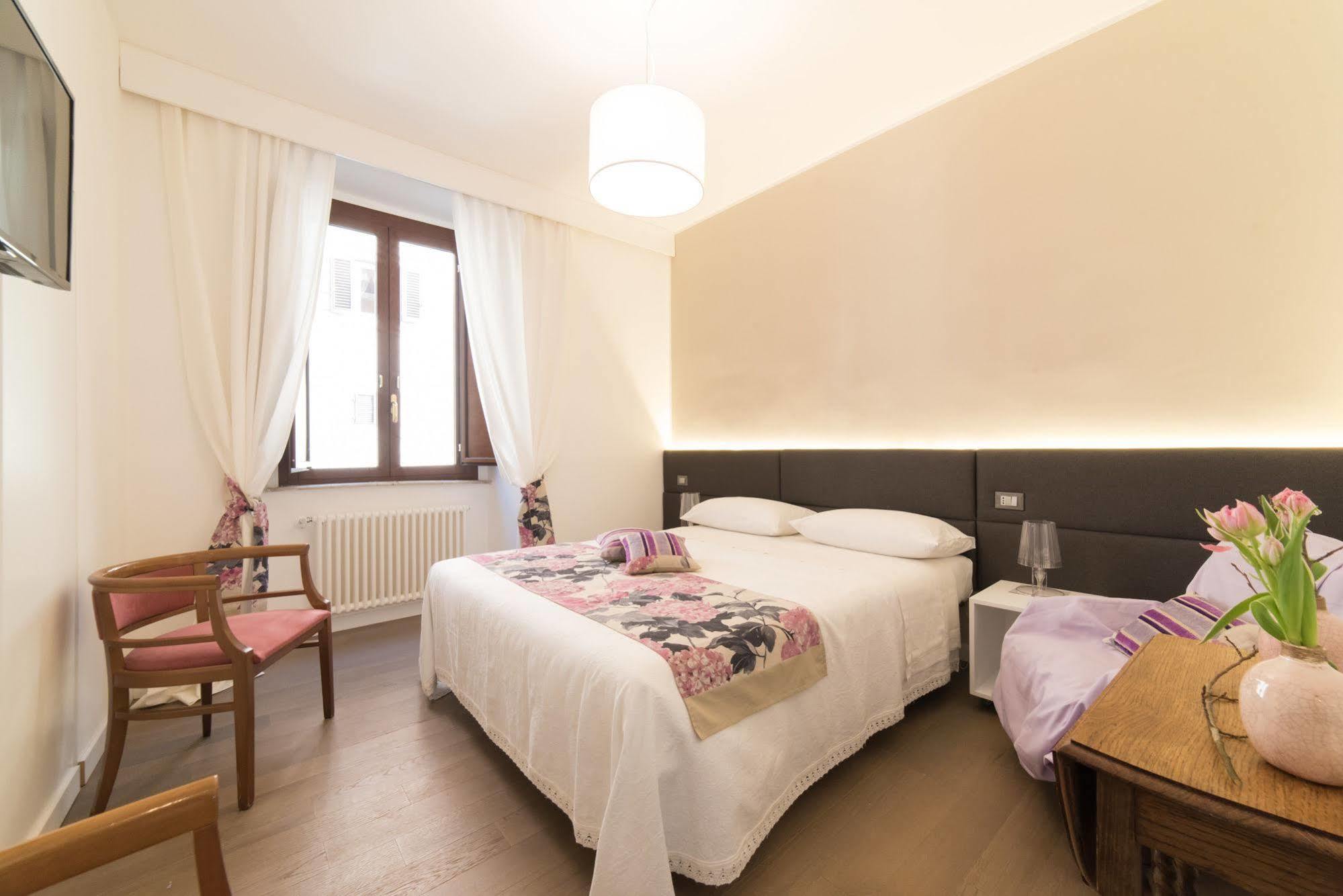 ローマ Approdo Ripetta Bed & Breakfast エクステリア 写真