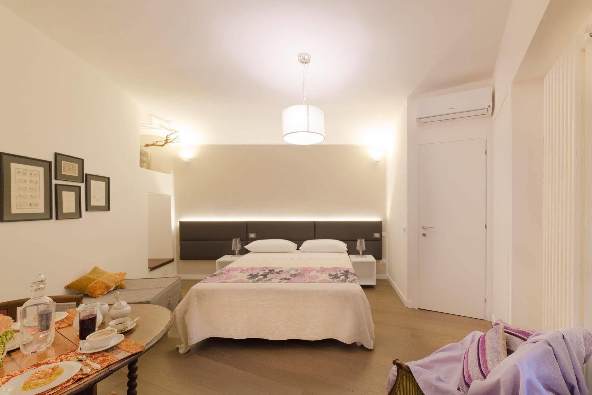 ローマ Approdo Ripetta Bed & Breakfast エクステリア 写真