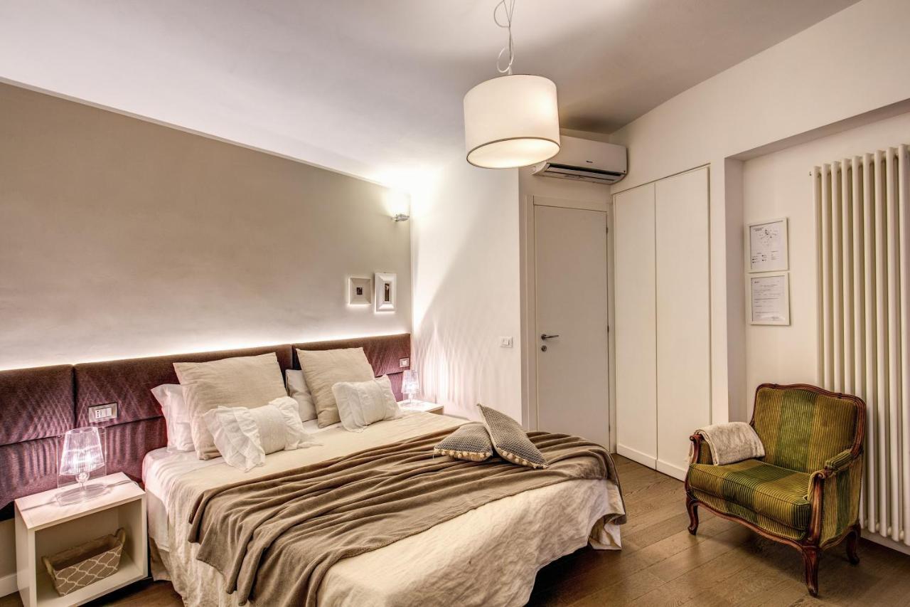 ローマ Approdo Ripetta Bed & Breakfast エクステリア 写真